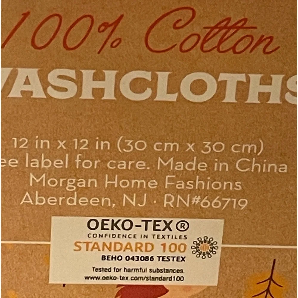 NWT- 3 pack washcloths 100% cotton in felt basket w/ raccoon on front